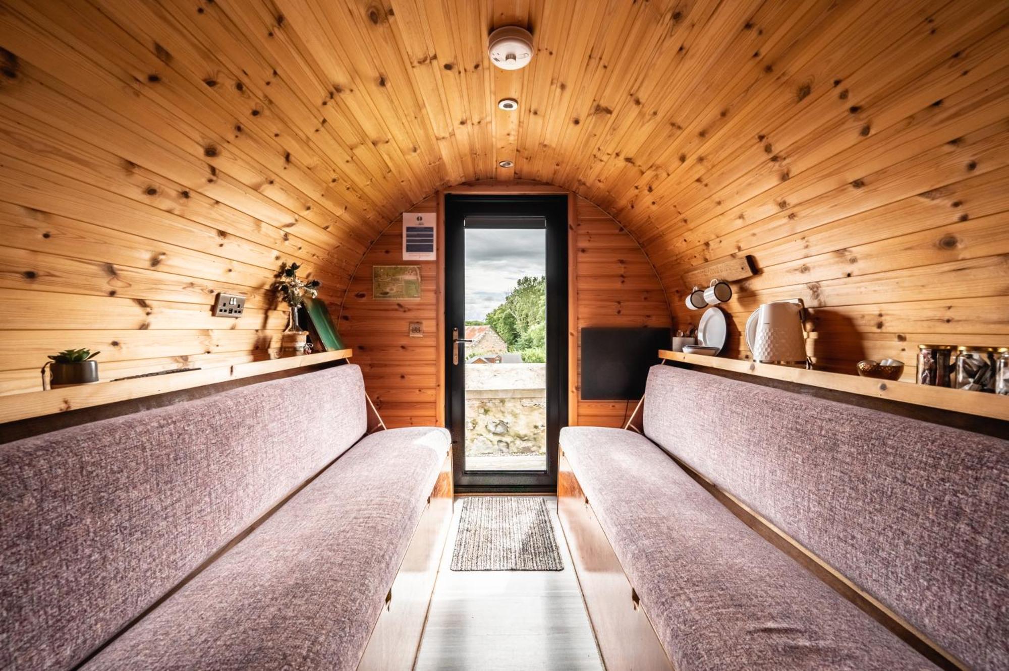 Delny Glamping Hotel Invergordon Bagian luar foto
