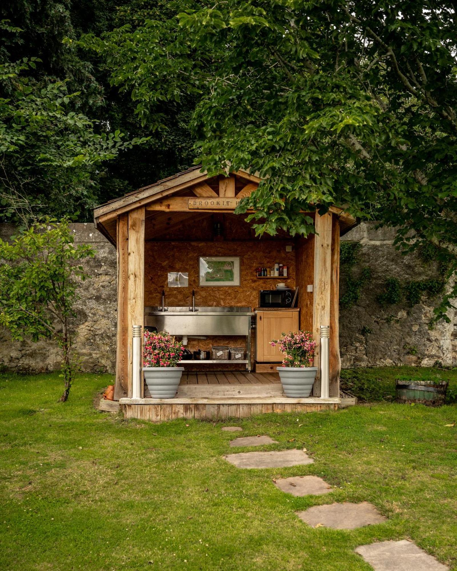 Delny Glamping Hotel Invergordon Bagian luar foto