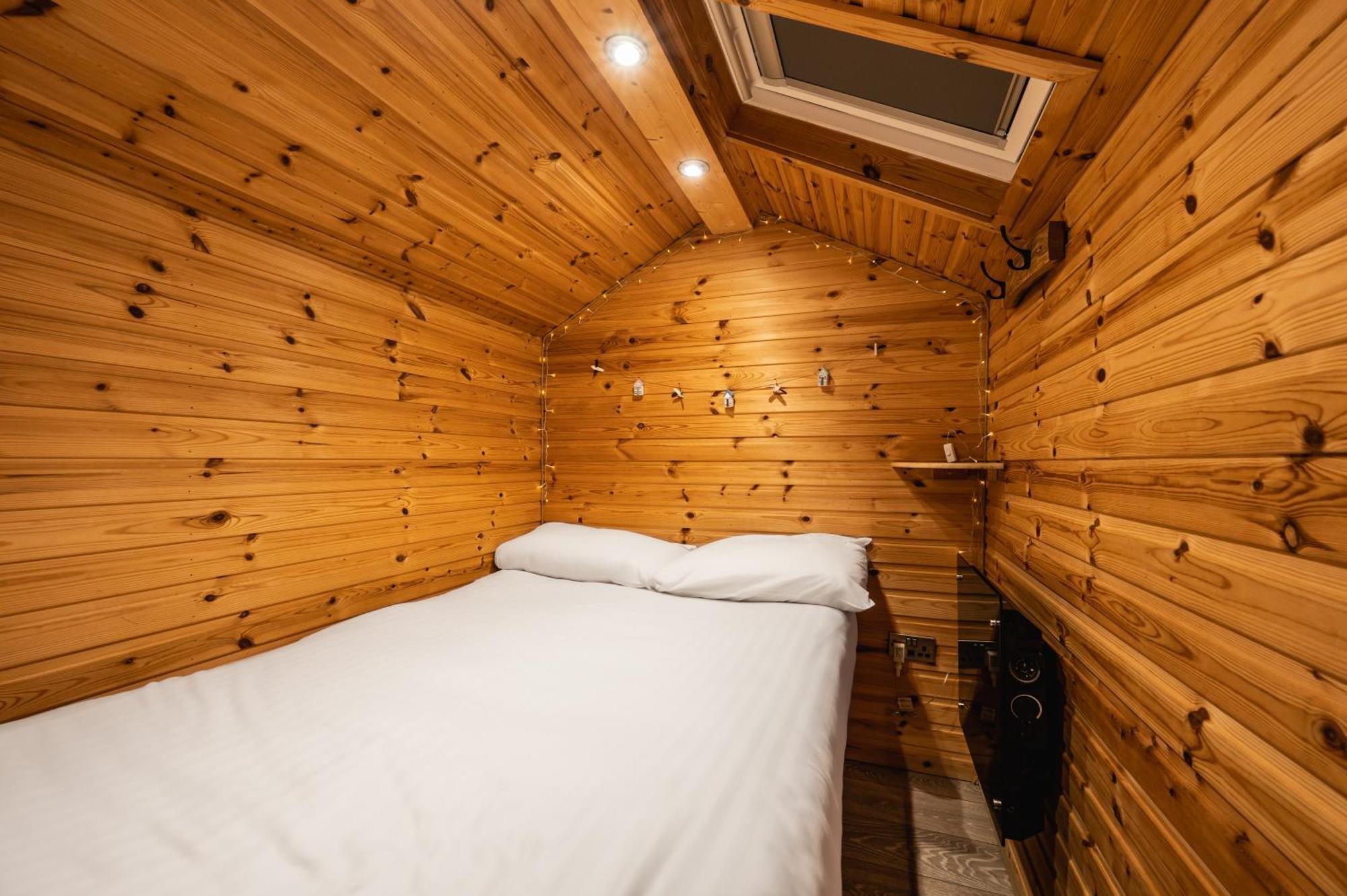 Delny Glamping Hotel Invergordon Bagian luar foto