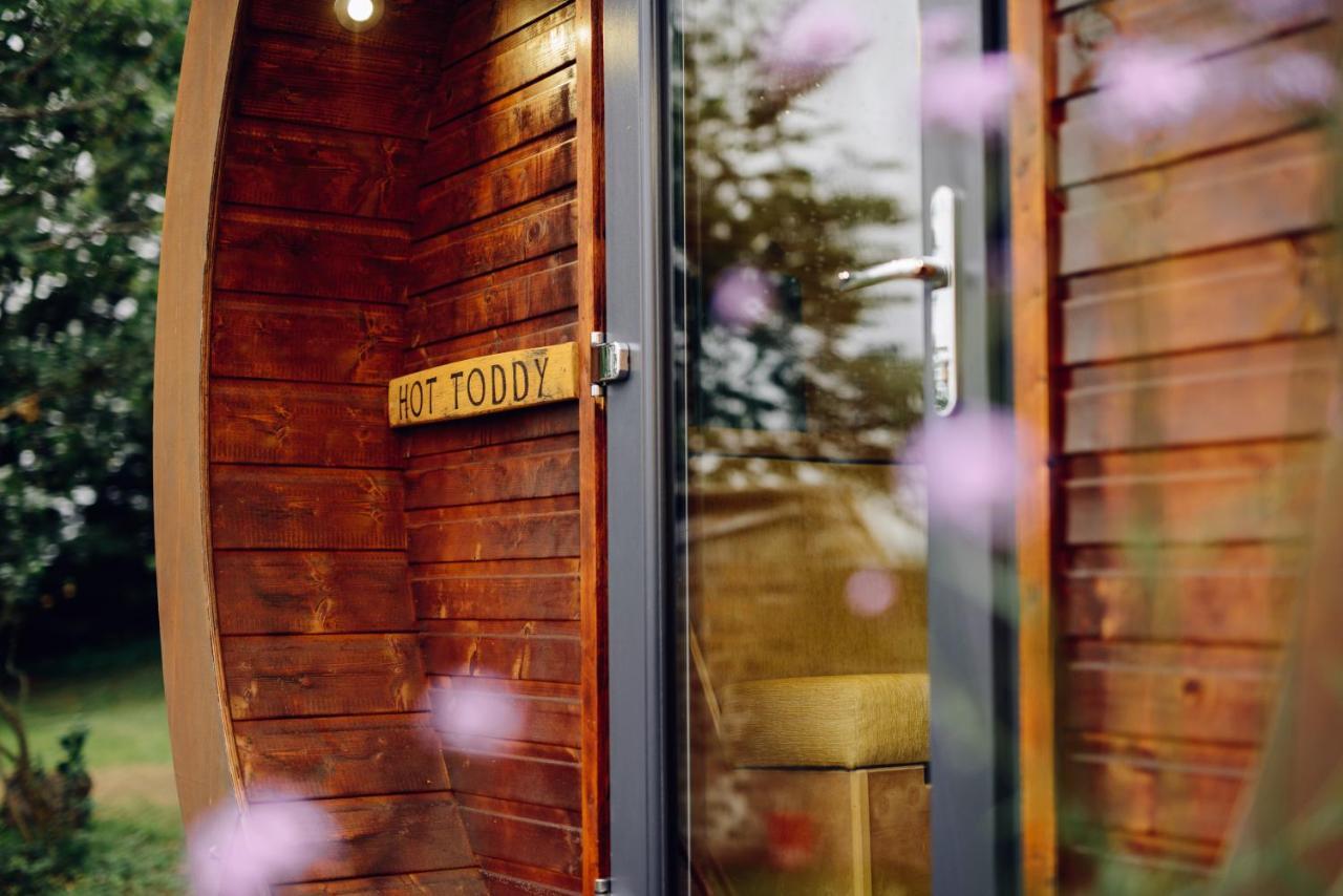 Delny Glamping Hotel Invergordon Bagian luar foto