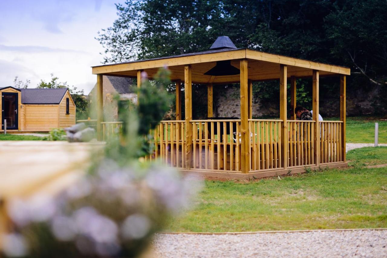 Delny Glamping Hotel Invergordon Bagian luar foto